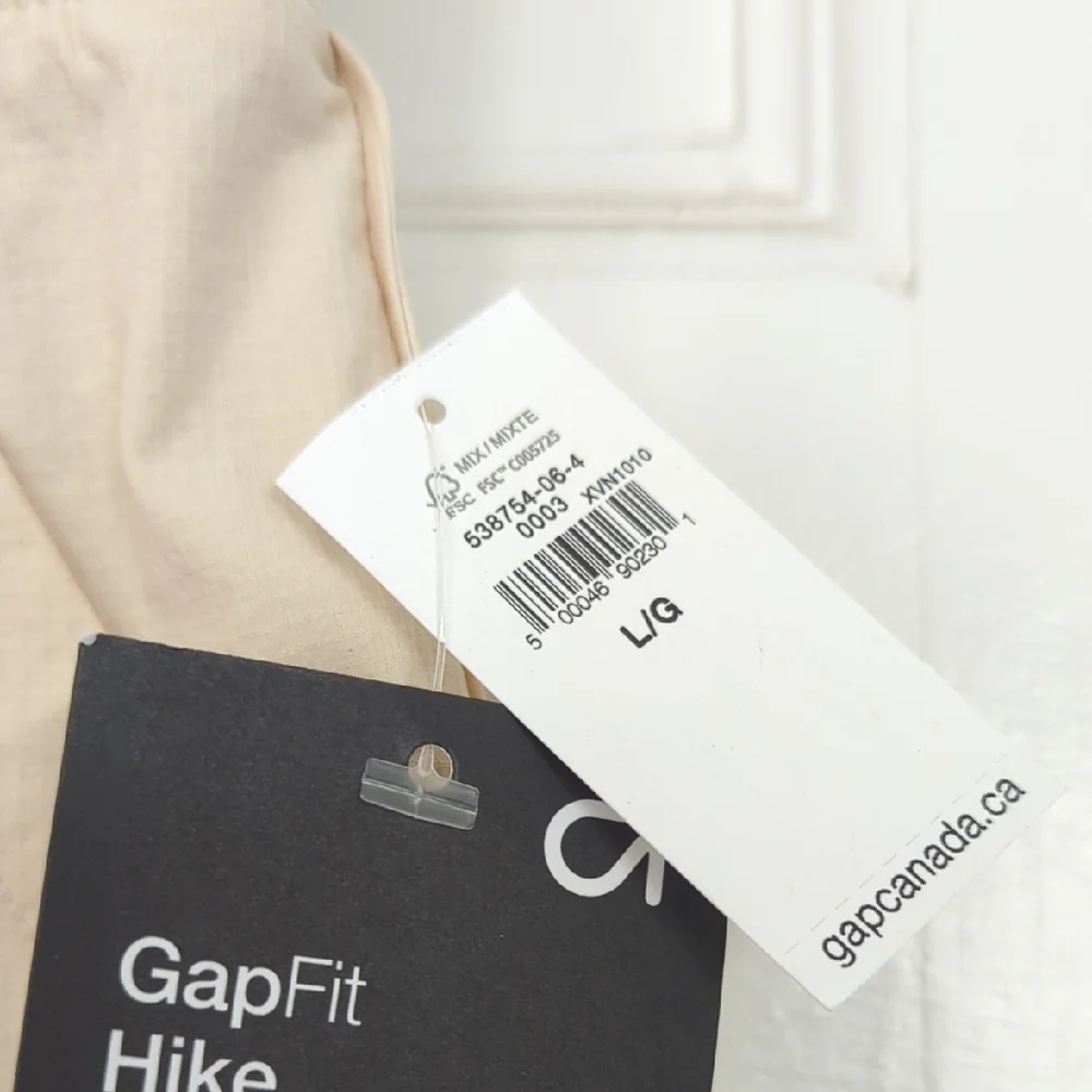 GAP Fit Hike Women's Tan Shorts with Neon Pink Drawstring - Picture 5 of 6